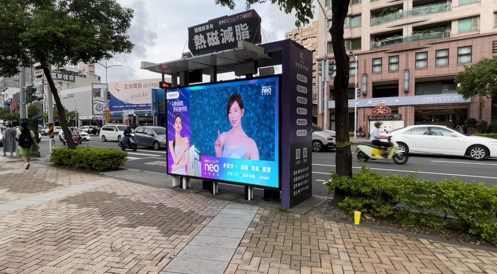 候車亭led完成品